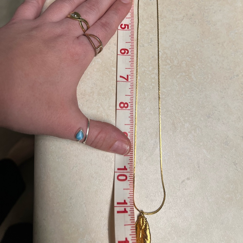 Elegant Gold Leaf Necklace - Picture 3 of 3